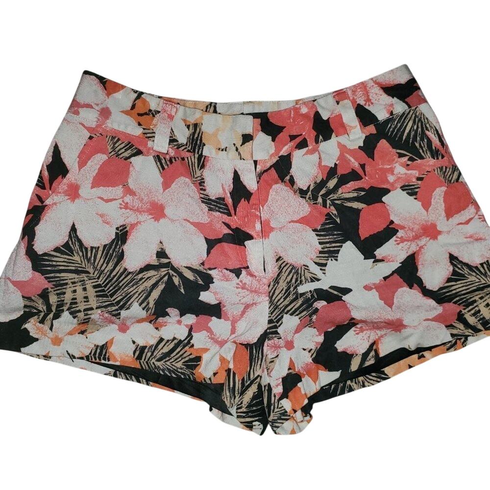 GUESS by Marciano Floral Shorts || Medium